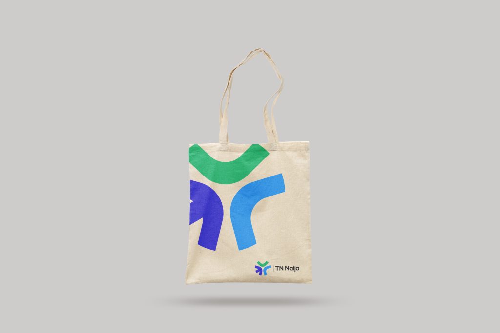 Hanging_Tote_Bag_Mockup_2